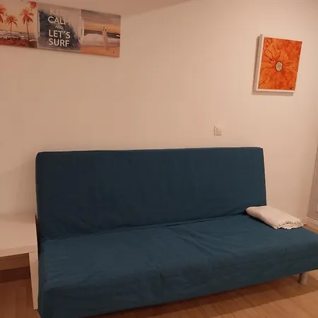 Apartment Dezassete - *